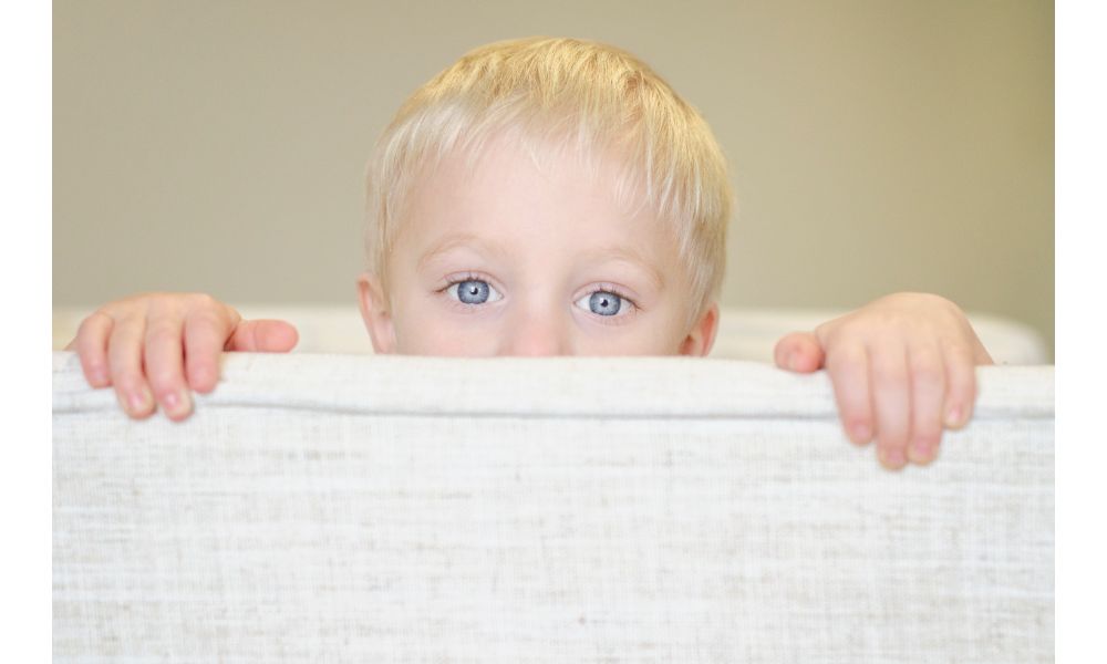 Fun Things To Do With Babies (that Parents Enjoy as Well) 5 Baby Peeping.