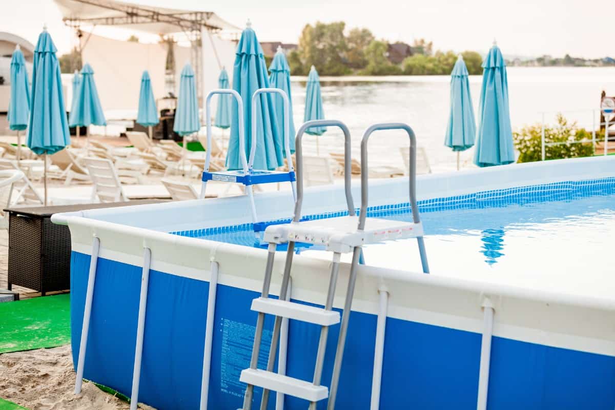 Inflatable above ground pool